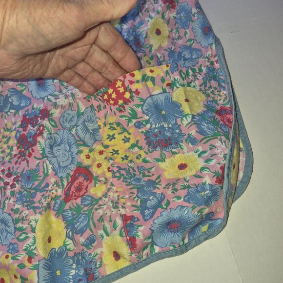 Multi-color Shirt Apron, Blue & Yellow & Red Flowers, Snap Front 2 Pockets. - Picture 3 of 5